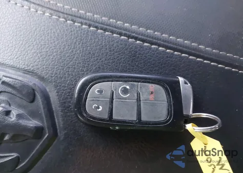 2017 Ram 1500 Rebel 4X4 5'7 Box z USA, uszkodzony, nr VIN 1C6RR7YT7HS672956